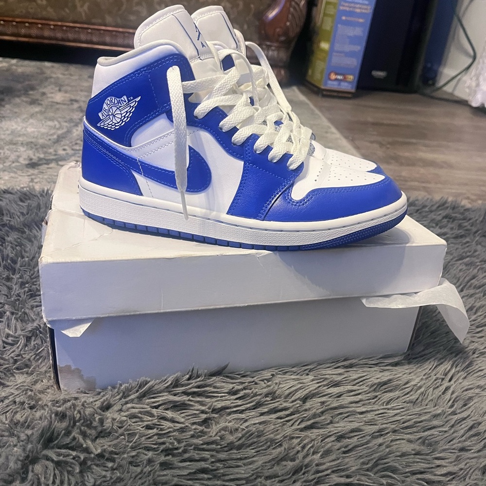 Jordan Air Mid in White and Hyper Royal